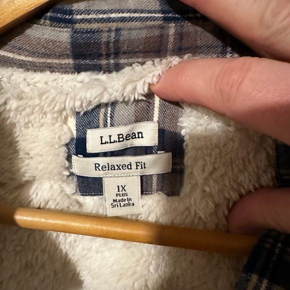 LL Bean scotch plaid shirt Sherpa lined. - Picture 3 of 12
